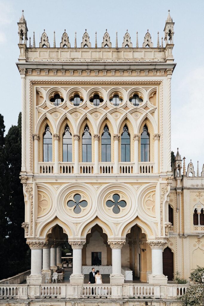 Isola del Garda villa facade, iconic for Lake Garda weddings and elopements.