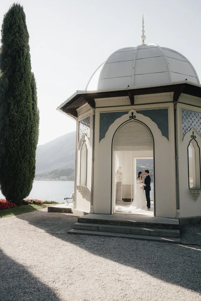 Wedding elopement photographer lake como villa melzi in bellagio italy