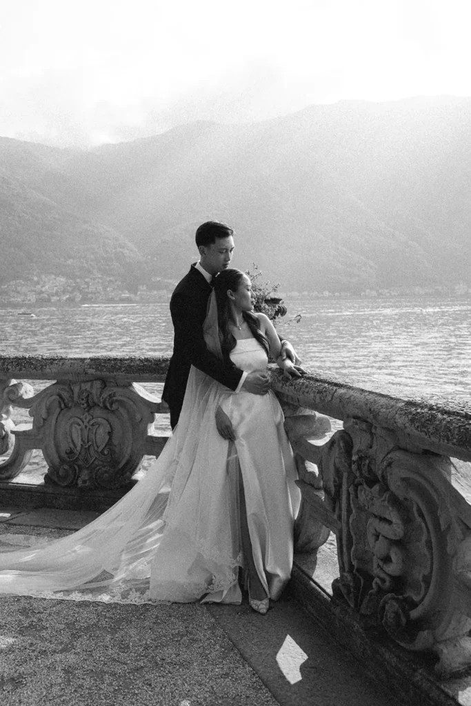 Film photographer lake como wedding elopement in villa del Balbianello